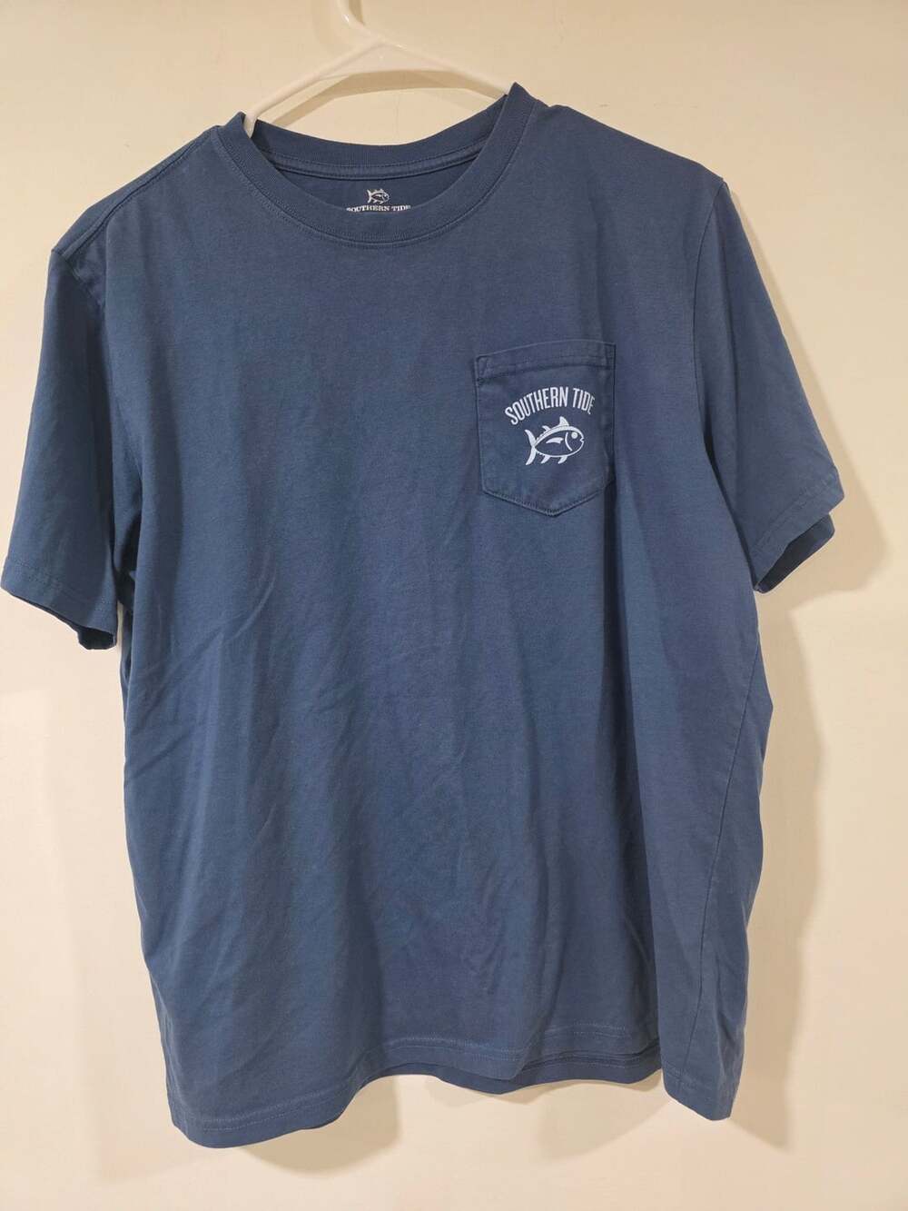 Southern Tide T-Shirt Size M Blue Graphic Pocket